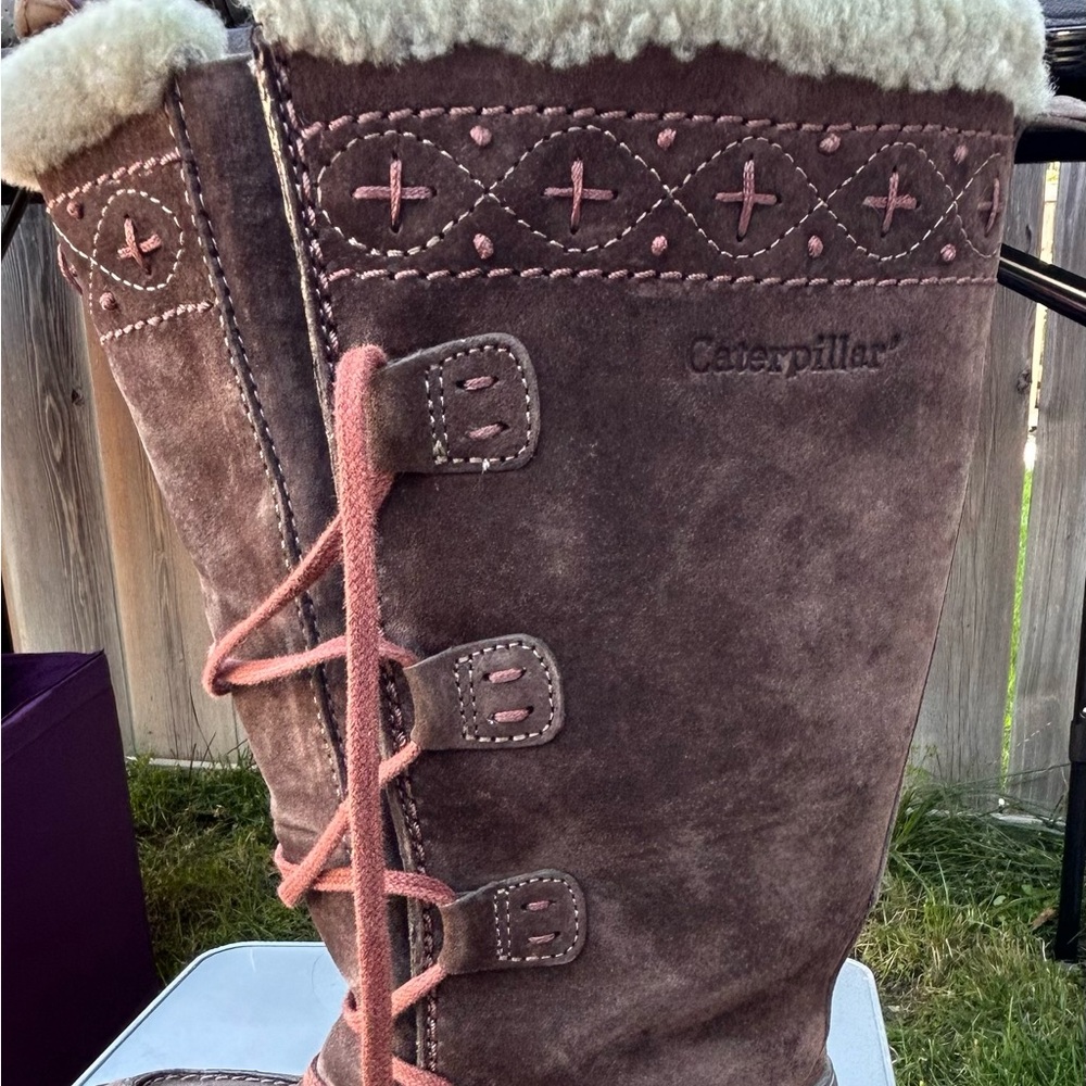 Cozy Lace-up Winter boots - Picture 5 of 10